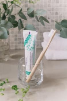 Preview: Auromère Kräuter-Zahncreme